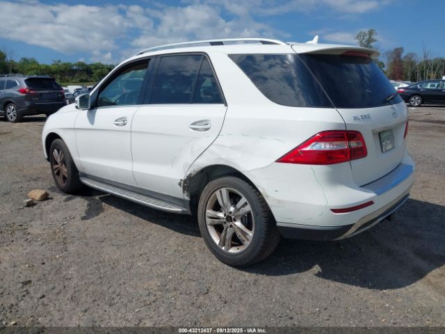 2015 MERCEDES-BENZ ML 350 4JGDA5HB6FA536354 Photo 2