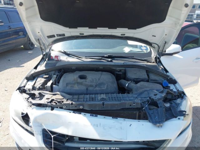 2018 VOLVO S60 YV126MFLXJ2451548 Photo 9