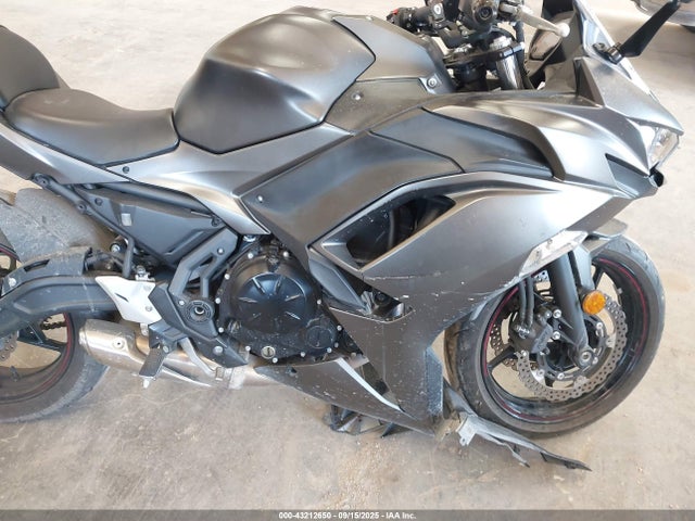 Kawasaki Ninja 650 2022 ML5EXEN15NDA75855 Image 8