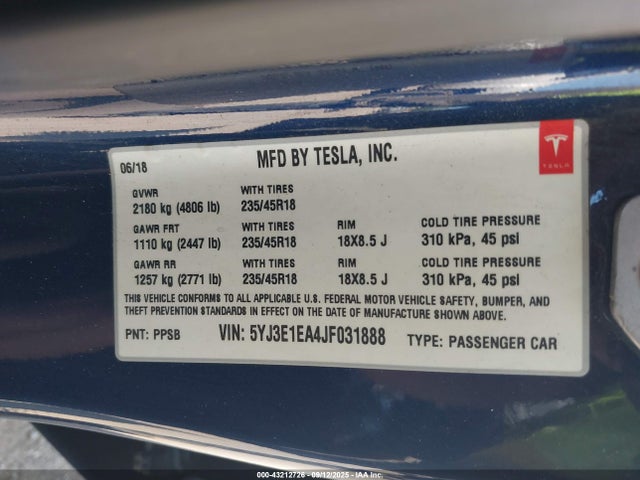 2018 TESLA MODEL 3 5YJ3E1EA4JF031888 Photo 8