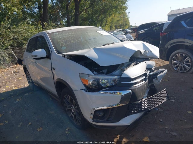 2018 MITSUBISHI OUTLANDER SPORT JA4AP3AU0JZ028374 Photo 0