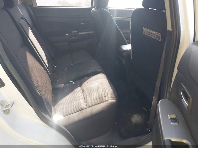 2018 MITSUBISHI OUTLANDER SPORT JA4AP3AU0JZ028374 Photo 7