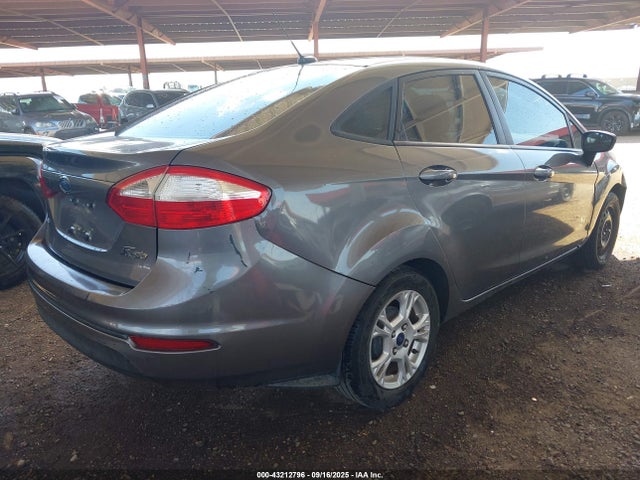 Ford 2014 2014 3FADP4BJ7EM228596 Image 4