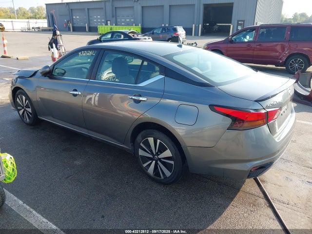 Nissan Altima 2021 1N4BL4DV8MN345952 Image 3