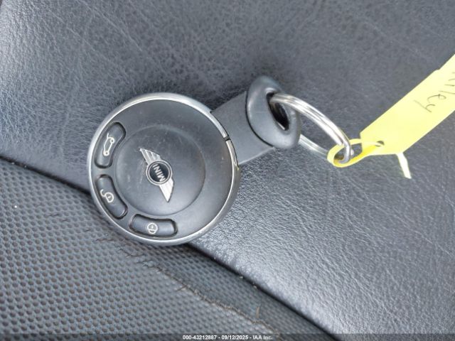 2010 MINI COOPER S WMWMF7C54ATX43922 Photo 10