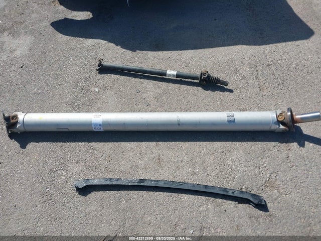 1GT49REY8NF227483 GMC Sierra 2500hd 4wd Standard Bed Denali