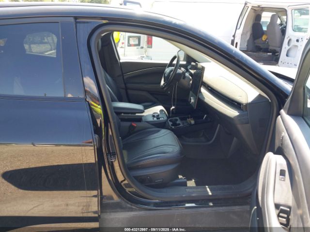 2021 FORD MUSTANG MACH-E 3FMTK3SU5MMA62839 Photo 4