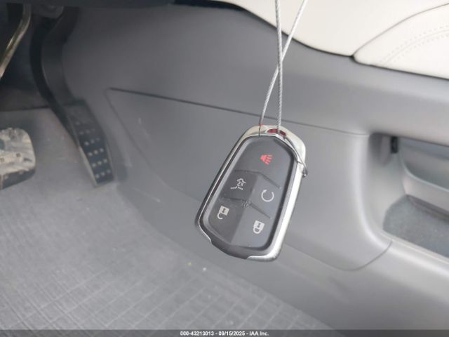 2023 CADILLAC XT5 1GYKNCR49PZ203017 Photo 10