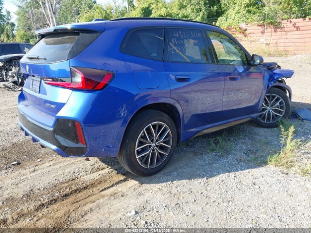 2024 BMW X1 WBX73EF09R5Z72824 Photo 3