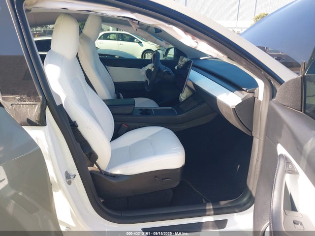 2022 TESLA MODEL Y 7SAYGDEF3NF405560 Photo 4
