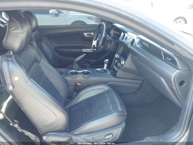 Ford 5.0l 4v premium fuel 2018 1FA6P8CF1J5178708 Image 5
