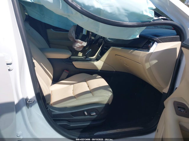 2017 CADILLAC XT5 1GYKNARS2HZ230791 Photo 4