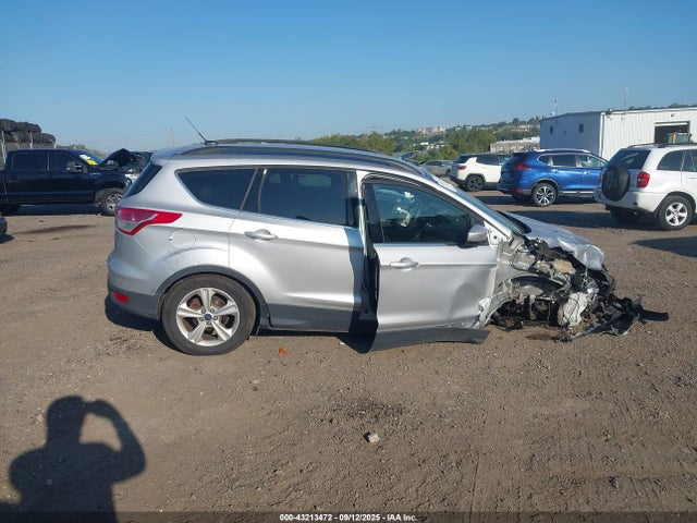 1FMCU9G93GUB01171 Ford 2016