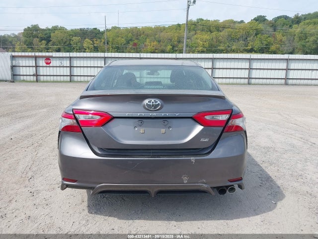 4T1B11HK8JU158688 Toyota CAMRY SE