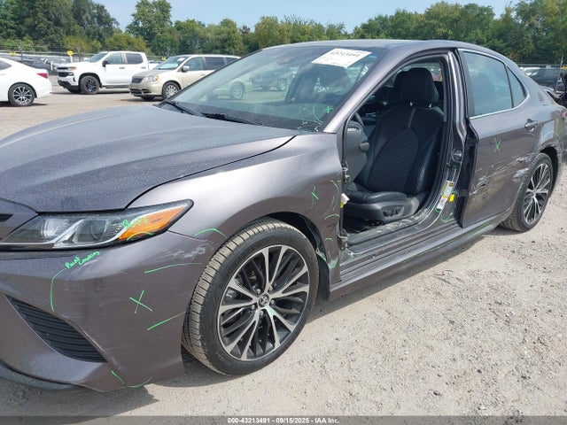 4T1B11HK8JU158688 Toyota CAMRY SE