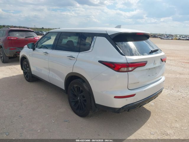 2022 MITSUBISHI OUTLANDER JA4J3UA88NZ091491 Photo 2