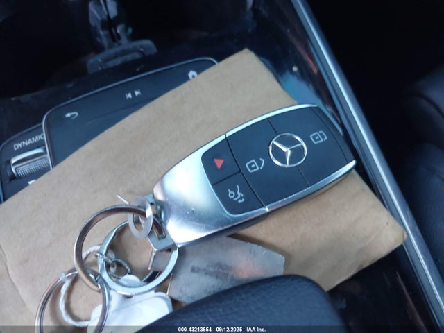W1N4M4GB2NW255542 Mercedes-Benz m260