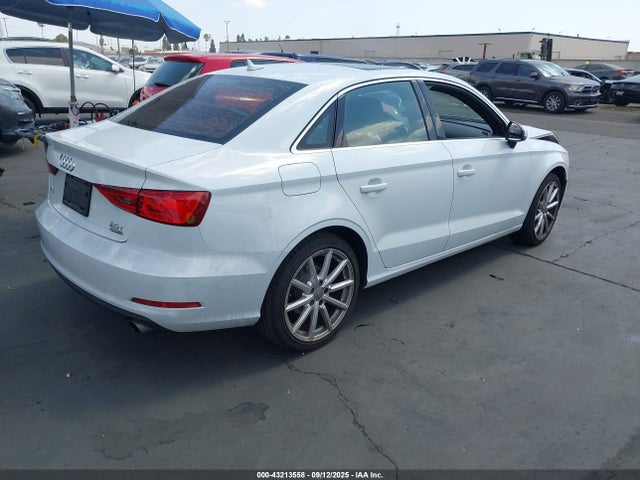 2015 AUDI A3 WAUBFGFF7F1126920 Photo 3