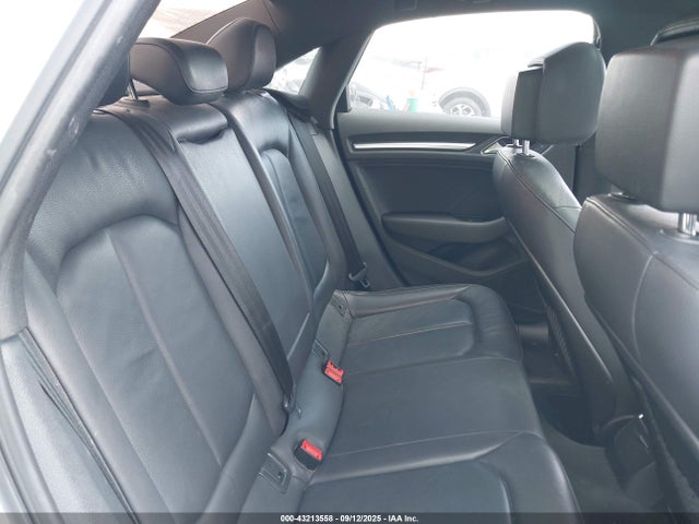 2015 AUDI A3 WAUBFGFF7F1126920 Photo 7