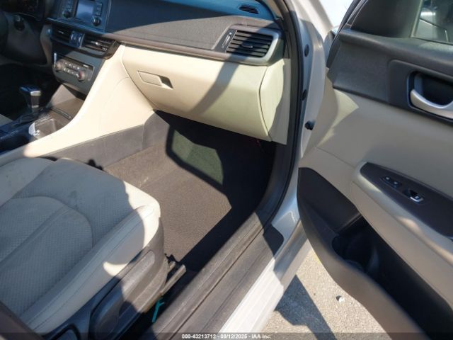 2016 KIA OPTIMA 5XXGT4L12GG002648 Photo 4
