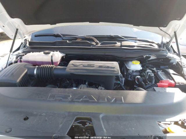 2025 RAM 1500 1C6SRECG1SN707156 Photo 9