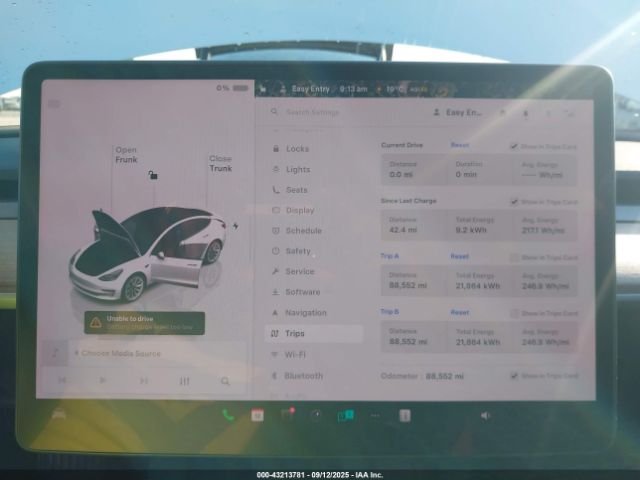 2023 TESLA MODEL 3 5YJ3E1EAXPF546841 Photo 6