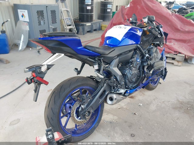 2025 YAMAHA YZFR7 JYARM38E5SA015261 Photo 3
