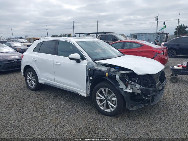 2023 AUDI Q3 WA1DECF35P1130800 Photo 0