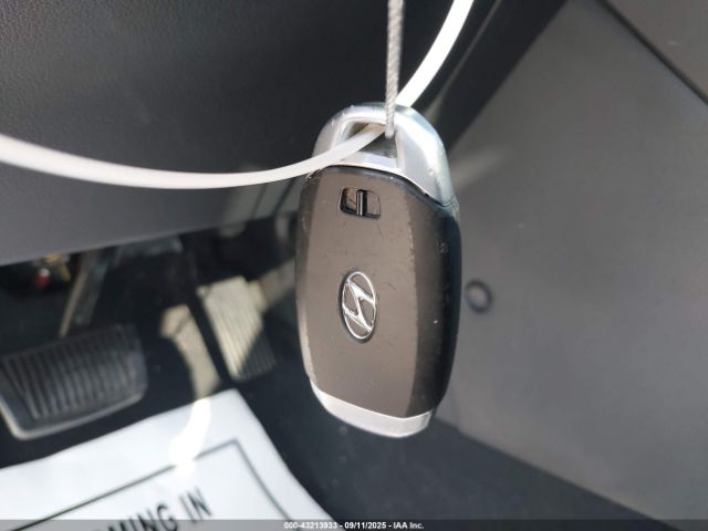 2019 HYUNDAI KONA KM8K53A53KU360425 Photo 10