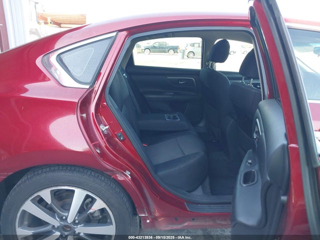 Nissan Altima 2017 1N4AL3AP1HC485810 Image 8