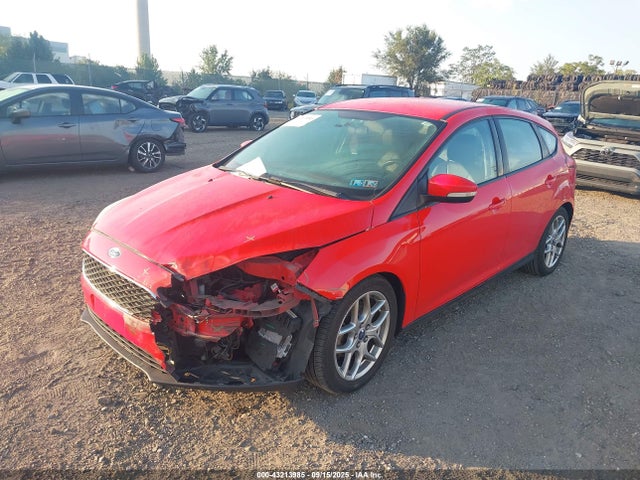 Ford 2015 2015 1FADP3K21FL283146 Image 2