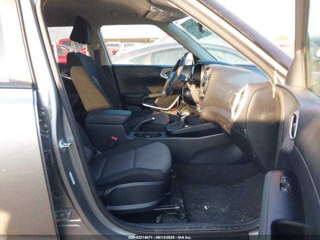 KNDJ23AU7R7240085 KIA 2024