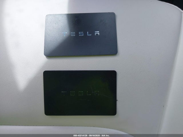 2021 TESLA MODEL Y 5YJYGDEE6MF151538 Photo 10