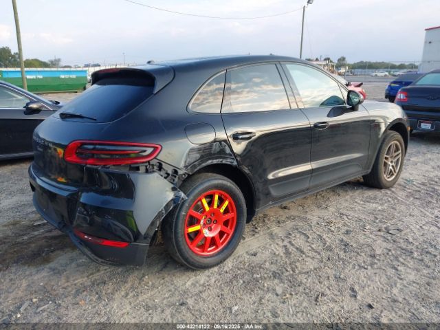 2018 PORSCHE MACAN WP1AA2A54JLB09390 Photo 3