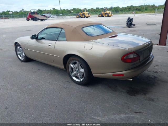 1999 JAGUAR XK8 SAJGX2045XC037256 Photo 2