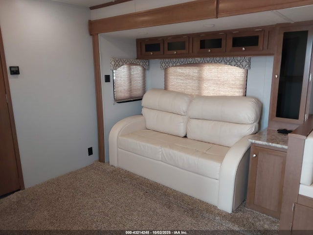 5CZ200R38M1227834 Recreation By Design Monte Carlo Platinum