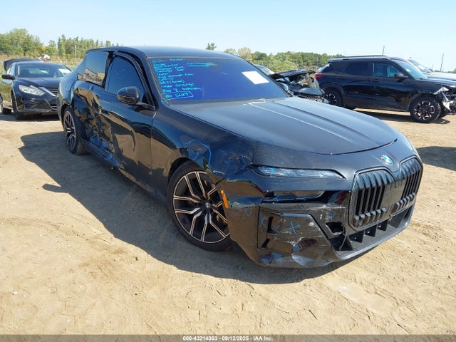 2024 BMW 760 WBA33EJ08RCR08236