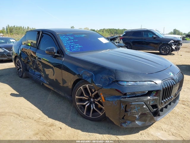 2024 BMW 760 WBA33EJ08RCR08236 Photo 5