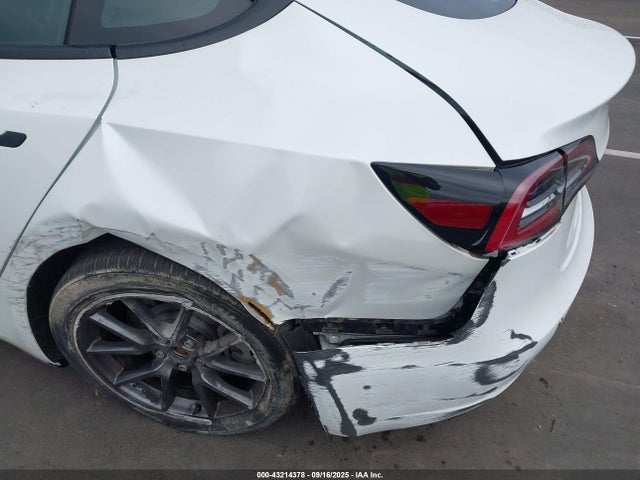 Продаж на аукціоні авто 2023 Tesla Model 3 Long Range Dual Motor All-wheel Drive, vin: 5YJ3E1EB0PF389930, номер лоту: 43214378