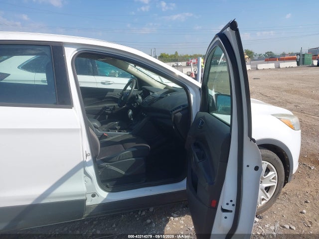 1FMCU0F76FUC55223 Ford Escape