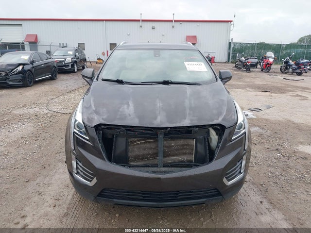 Cadillac lgx - di: direct injection, vvt: variable valve timing, alum, gen 2 2017 1GYKNARS8HZ182634 Image 13