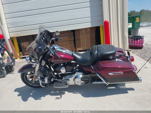 Harley-Davidson Electra Glide Ultra Limited 2015 1HD1KEL18FB701607 Image 13