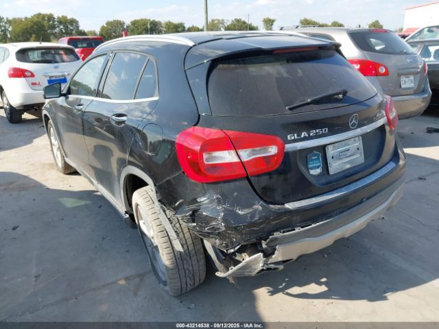 2018 MERCEDES-BENZ GLA 250 WDCTG4GB0JJ385539 Photo 2