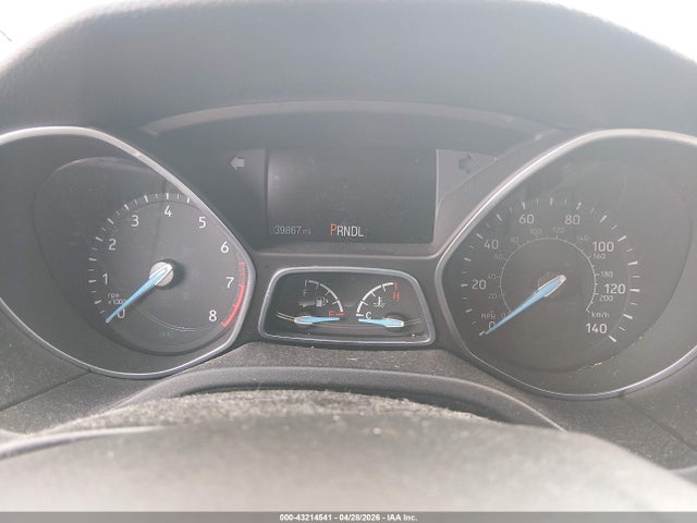 43214541 :رقم المزاد ، 1FADP3F2XHL277178 vin ، 2017 Ford Focus Se مزاد بيع