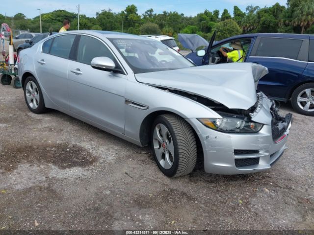 2017 JAGUAR XE SAJAR4BG4HA959940 Photo 0