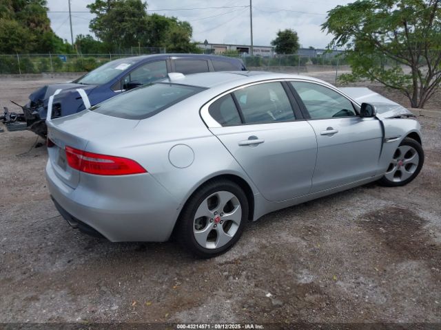 2017 JAGUAR XE SAJAR4BG4HA959940 Photo 3