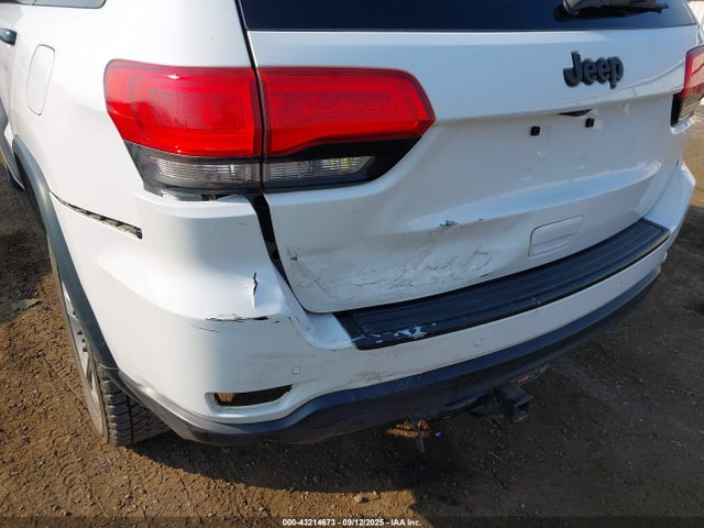 1C4RJFBG0FC233059 Jeep Grand Cherokee