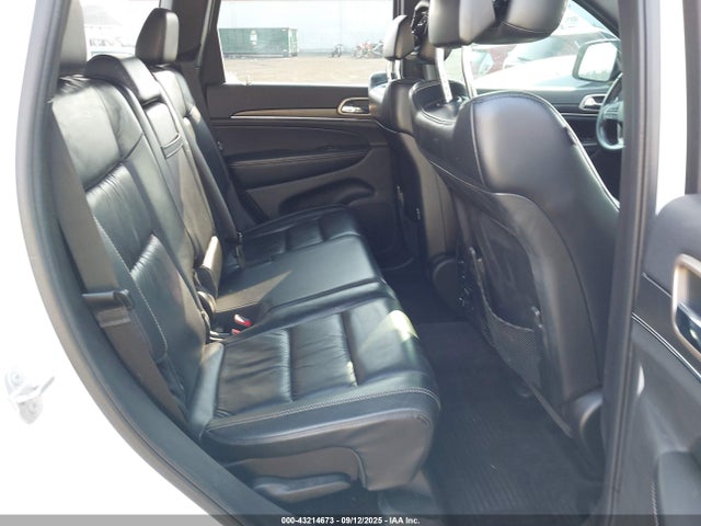 1C4RJFBG0FC233059 Jeep Grand Cherokee