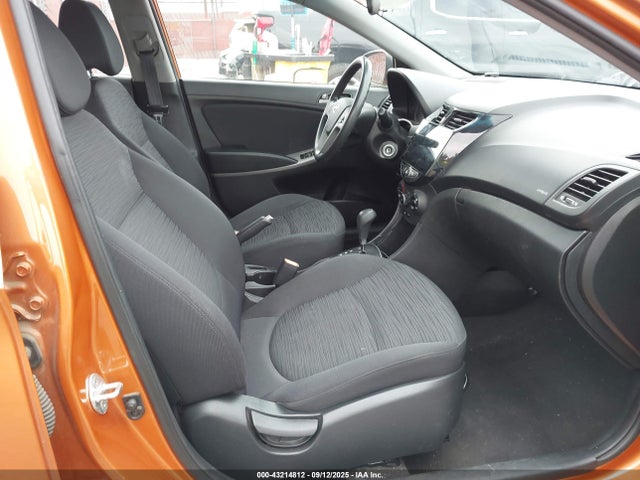 KMHCT5AEXHU317117 Hyundai 2017