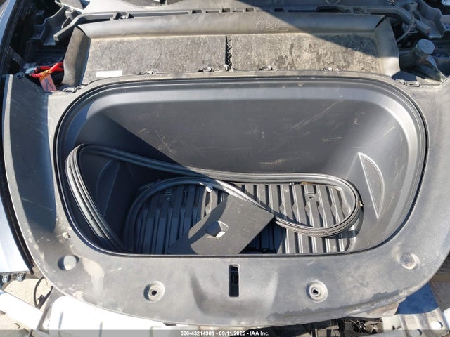 2024 TESLA MODEL Y 7SAYGDEE4RA234652 Photo 9